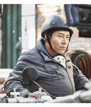 All of Us Are Dead 2022 Song Jae-ik Grey Jacket 1