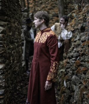  	The Wheel of Time Rand Al’Thor Red Coat