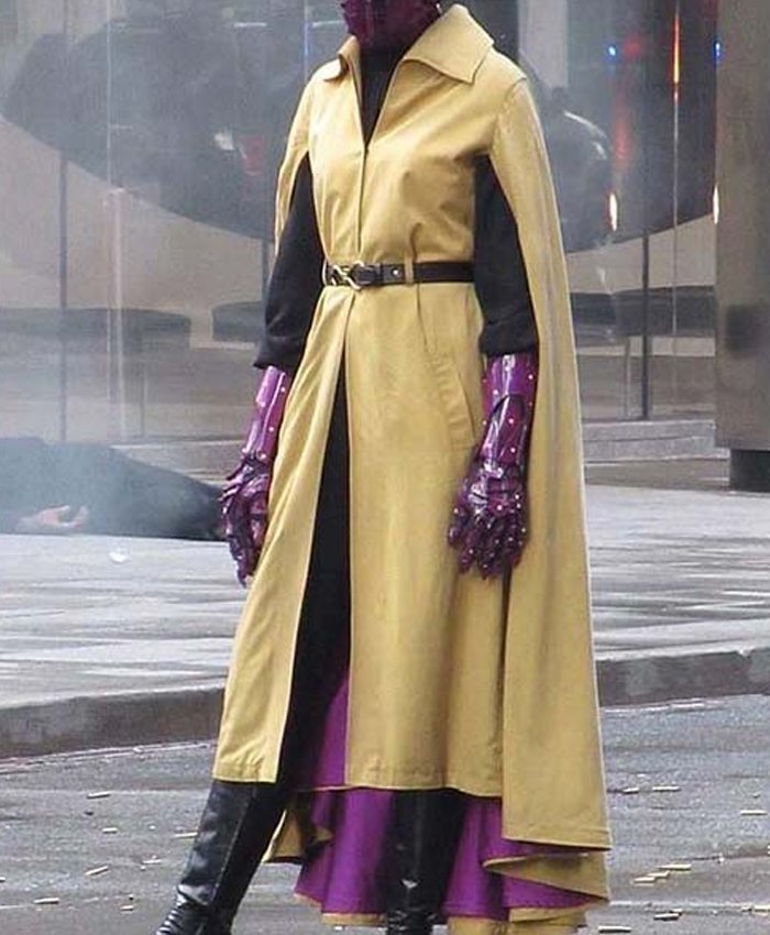 Leslie Bibb Cape Jupiter’s Legacy Yellow Cotton Coat Leslie Bibb Cape Jupiter’s Legacy Yellow Cotton Coat