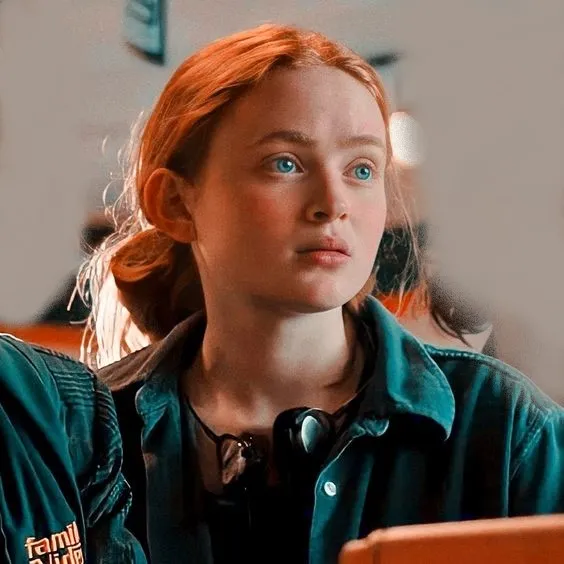 Stranger Things S04 Sadie Sink Blue Cotton Jacket Stranger Things S04 Sadie Sink Blue Cotton Jacket
