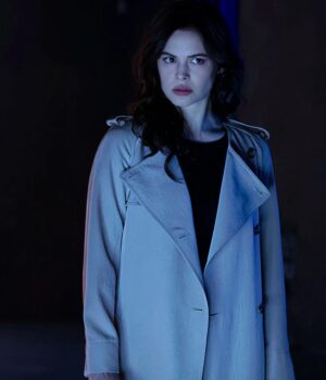  	Titans S03 Donna Troy White Long Coat