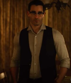  	Superman and Lois Clark Kent Suiting Black Vest