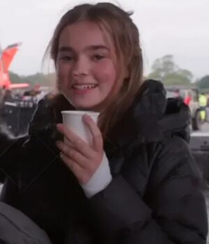  	Jurassic World Dominion Isabella Sermon Puffer Hooded Jacket