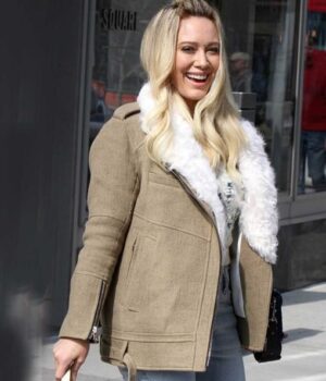  	Hilary Duff Younger White Fur Collar Camel Color Jacket