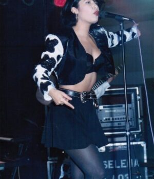  	Singer Selena Quintanilla Black Cropped Jacket