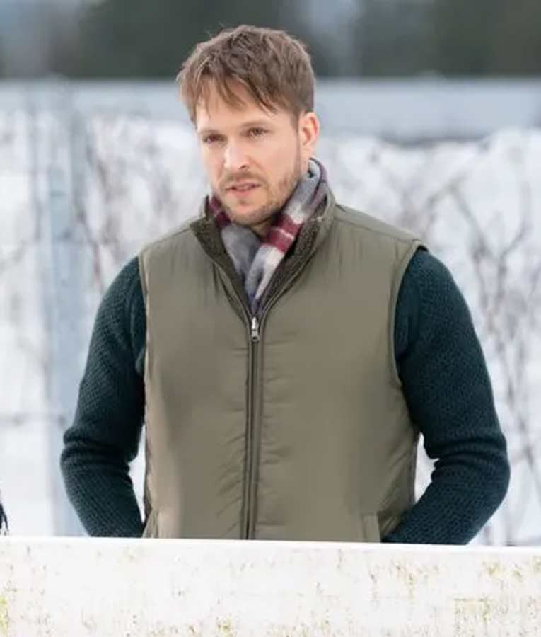 Christmas on the Vine Jon Cor Vest Christmas on the Vine Jon Cor Vest