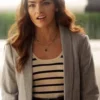  	The Flash S08 Allegra Garcia Grey Blazer