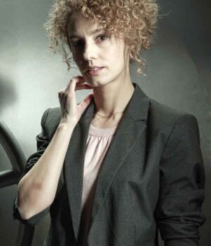  	Money Heist Mónica Gaztambide Grey Blazer
