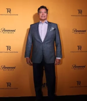  	Gil Birmingham Yellowstone S05 Premiere Grey Blazer